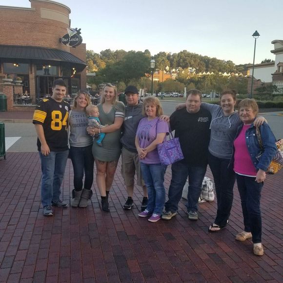 Meet your Posher, Tracy - Picture 1 of 1